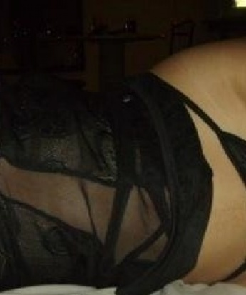 Обворожительная и страстная брюнетка готова порадовать вас своими ласками и нежностями. Приглашаю в гости для незабываемых встреч. 4193, 29 лет